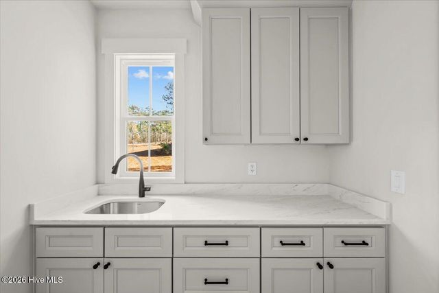 170 Sugar Sand Lane, West End, NC 27376