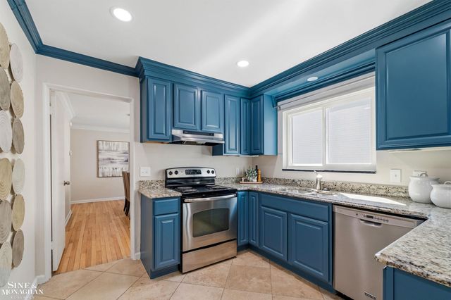 515 Neff Road, Grosse Pointe, MI 48230