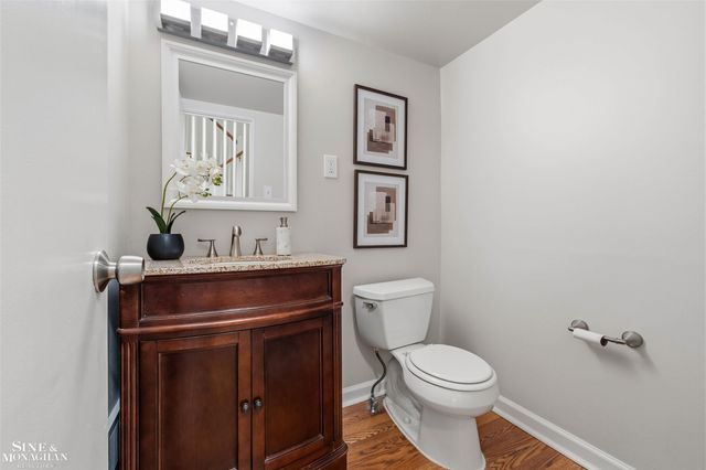 515 Neff Road, Grosse Pointe, MI 48230