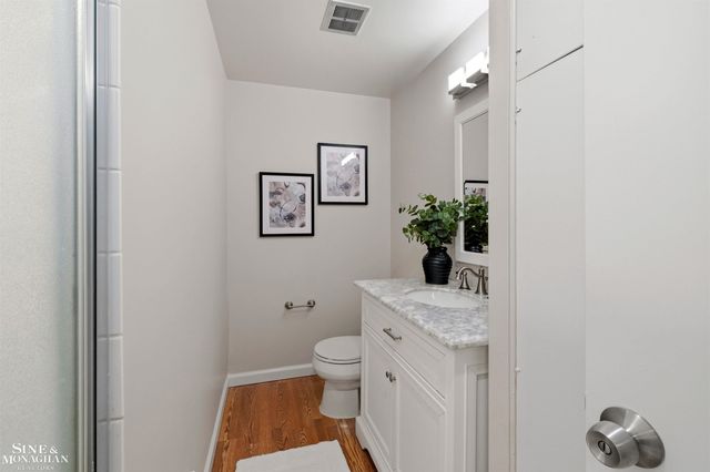 515 Neff Road, Grosse Pointe, MI 48230