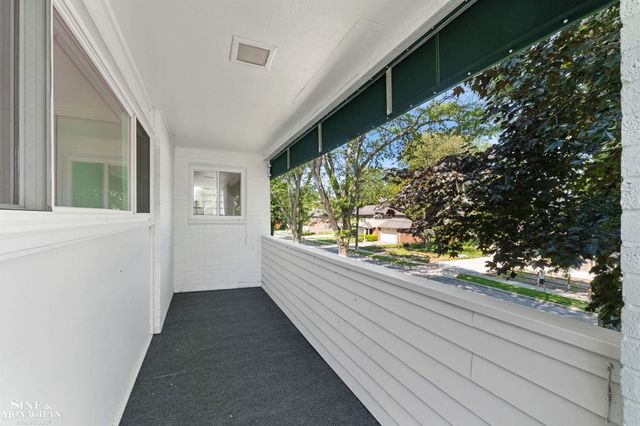 515 Neff Road, Grosse Pointe, MI 48230