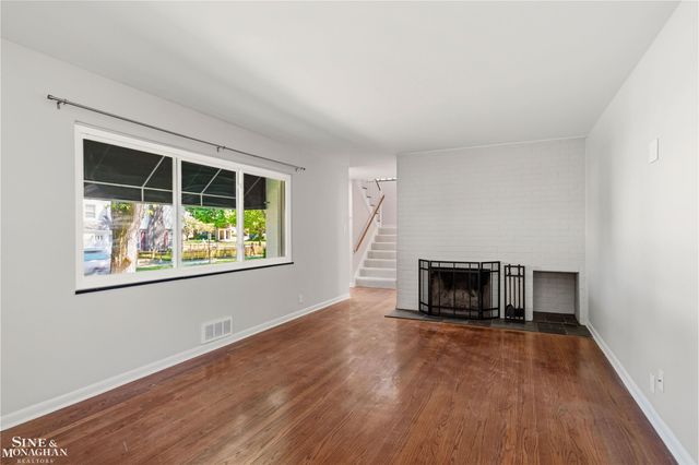 515 Neff Road, Grosse Pointe, MI 48230