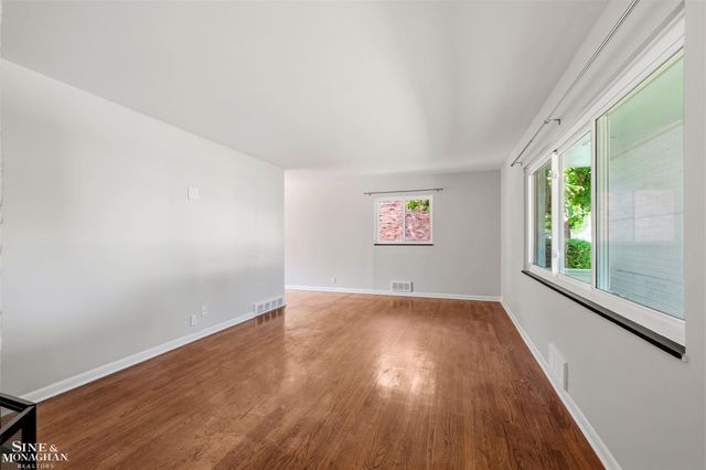 515 Neff Road, Grosse Pointe, MI 48230