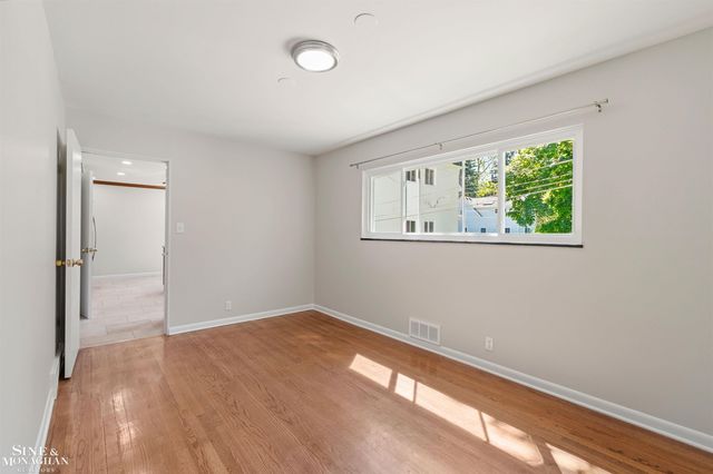 515 Neff Road, Grosse Pointe, MI 48230