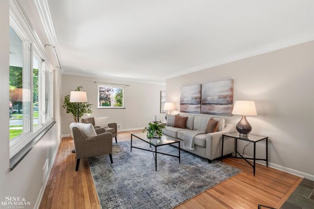 515 Neff Road, Grosse Pointe, MI 48230