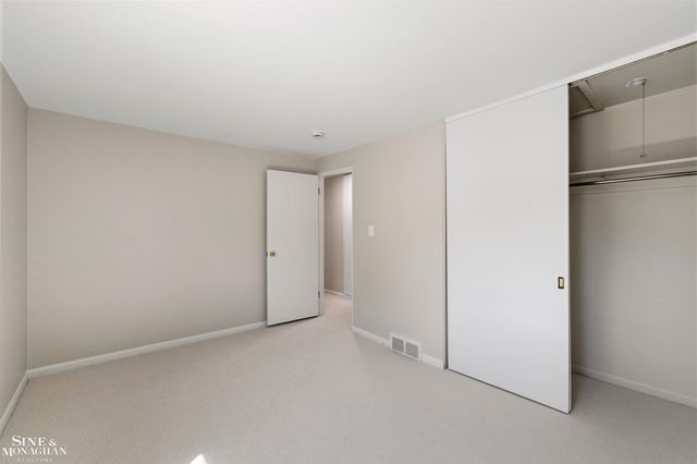 515 Neff Road, Grosse Pointe, MI 48230