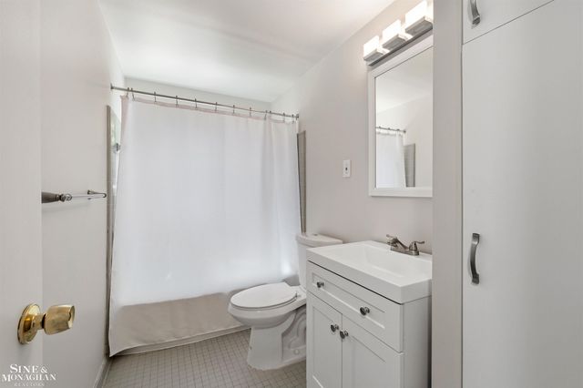 515 Neff Road, Grosse Pointe, MI 48230