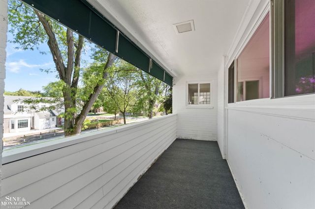 515 Neff Road, Grosse Pointe, MI 48230