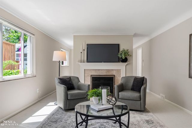 515 Neff Road, Grosse Pointe, MI 48230