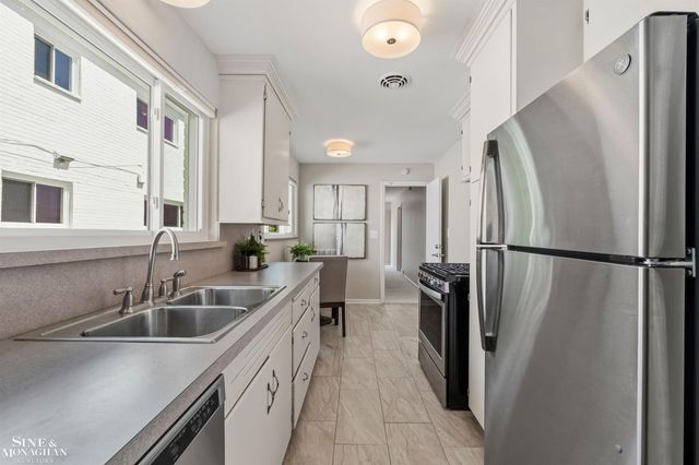 515 Neff Road, Grosse Pointe, MI 48230