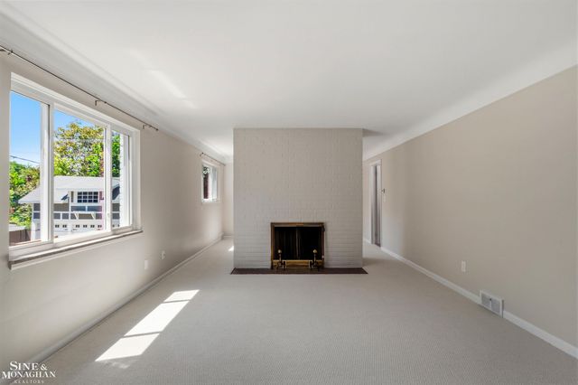 515 Neff Road, Grosse Pointe, MI 48230