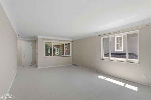 515 Neff Road, Grosse Pointe, MI 48230