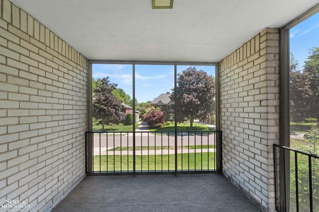 515 Neff Road, Grosse Pointe, MI 48230