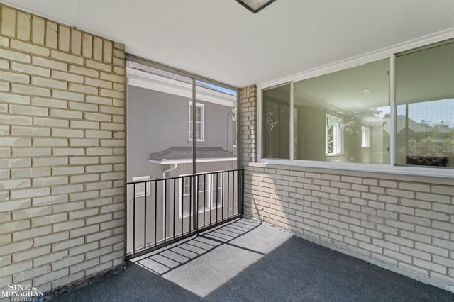 515 Neff Road, Grosse Pointe, MI 48230