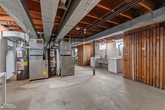515 Neff Road, Grosse Pointe, MI 48230