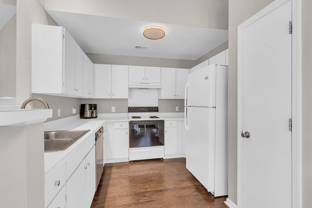 222 Lytham Court, Charleston, SC 29414