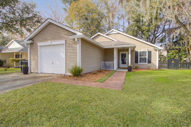 222 Lytham Court, Charleston, SC 29414