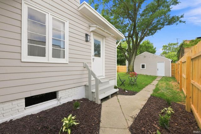 4306 Fairfield Avenue, Fort Wayne, IN 46807