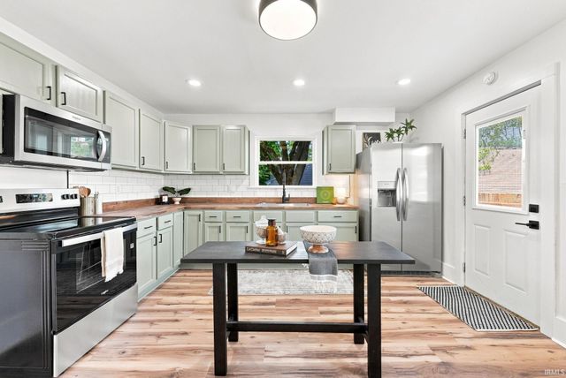 4306 Fairfield Avenue, Fort Wayne, IN 46807