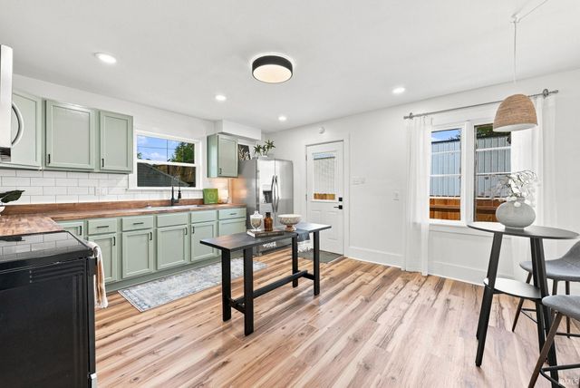 4306 Fairfield Avenue, Fort Wayne, IN 46807