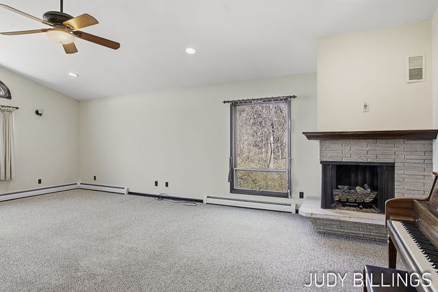 1501 68th Street, Fennville, MI 49408