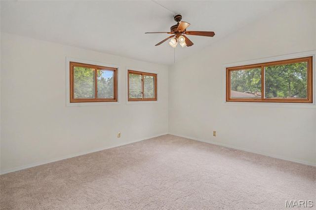 216 Country Club Acres, Belleville, IL 62223