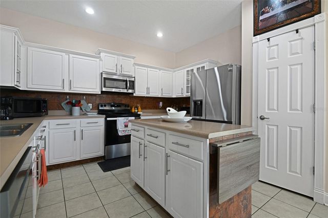 1405 HILLSBOROUGH WAY, Kissimmee, FL 34759