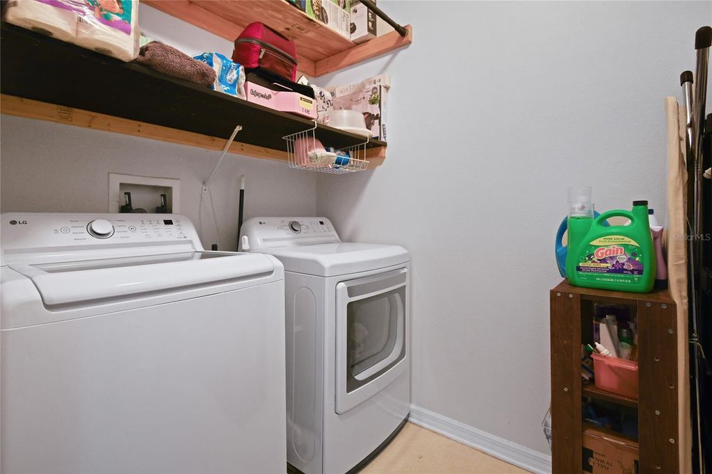 Image 18 of property listing at 1405 HILLSBOROUGH WAY, Kissimmee, FL 34759