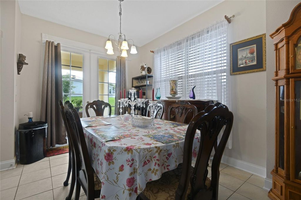 Image 8 of property listing at 1405 HILLSBOROUGH WAY, Kissimmee, FL 34759