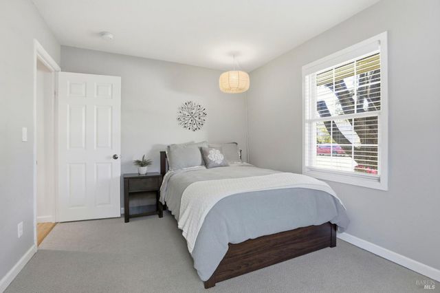 6 Gothic Dr, Novato, CA 94947