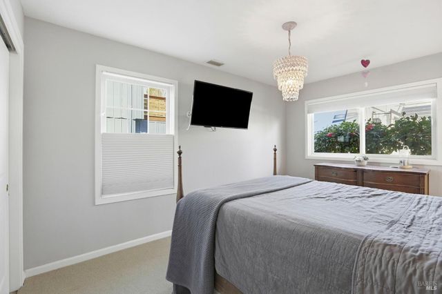 6 Gothic Dr, Novato, CA 94947