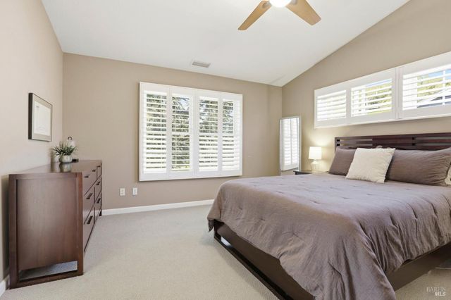 6 Gothic Dr, Novato, CA 94947