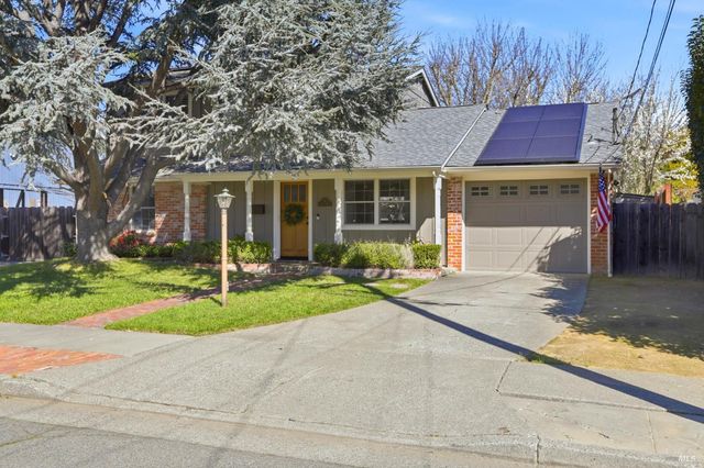 6 Gothic Dr, Novato, CA 94947