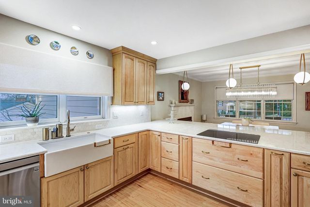 1504 WAKE FOREST DR, Alexandria, VA 22307