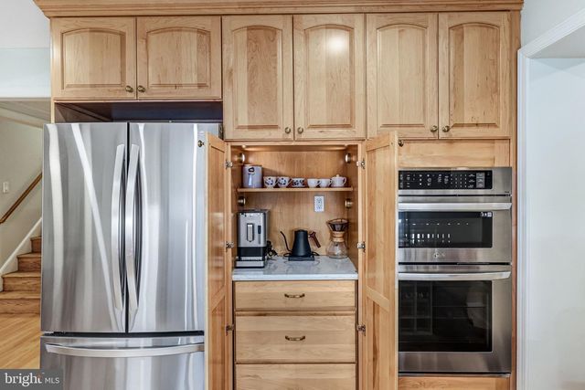 1504 WAKE FOREST DR, Alexandria, VA 22307