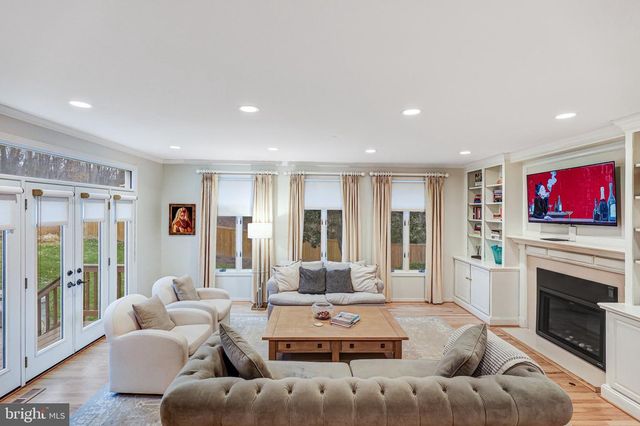 1504 WAKE FOREST DR, Alexandria, VA 22307