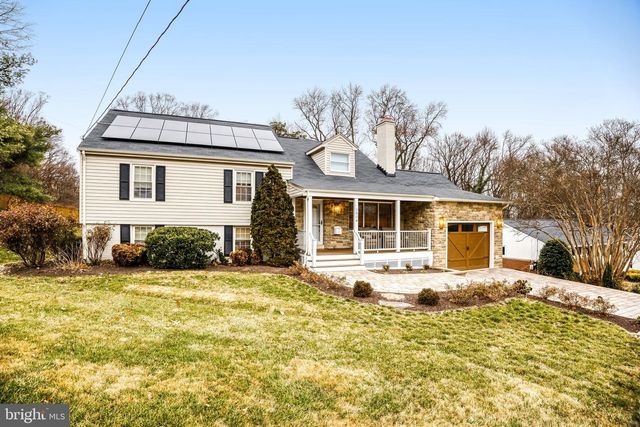 1504 WAKE FOREST DR, Alexandria, VA 22307