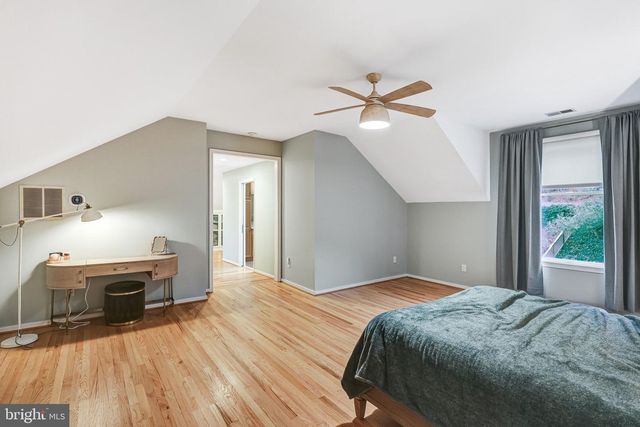 1504 WAKE FOREST DR, Alexandria, VA 22307