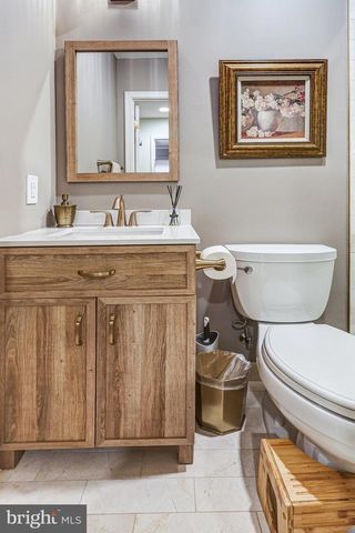 1504 WAKE FOREST DR, Alexandria, VA 22307