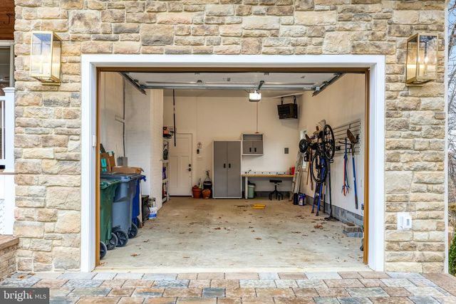 1504 WAKE FOREST DR, Alexandria, VA 22307