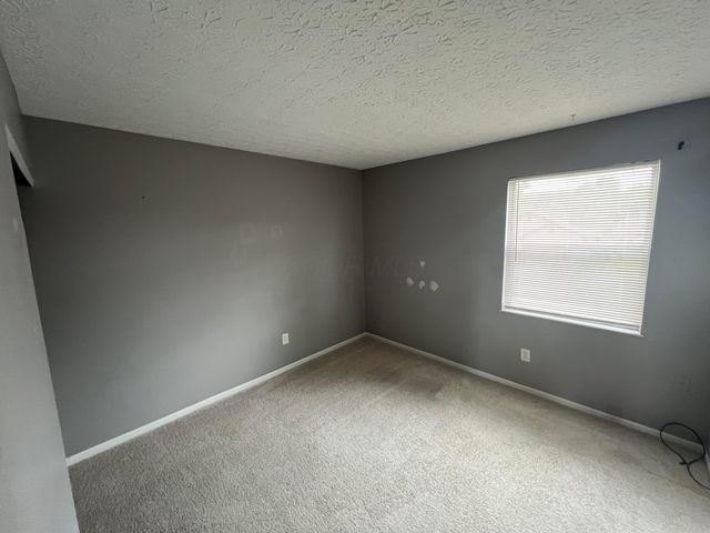 3865 Heatherglen Drive, Columbus, OH 43221