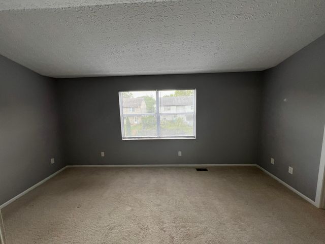 3865 Heatherglen Drive, Columbus, OH 43221