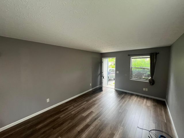 3865 Heatherglen Drive, Columbus, OH 43221