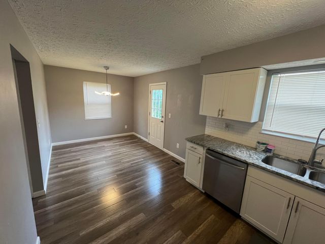 3865 Heatherglen Drive, Columbus, OH 43221