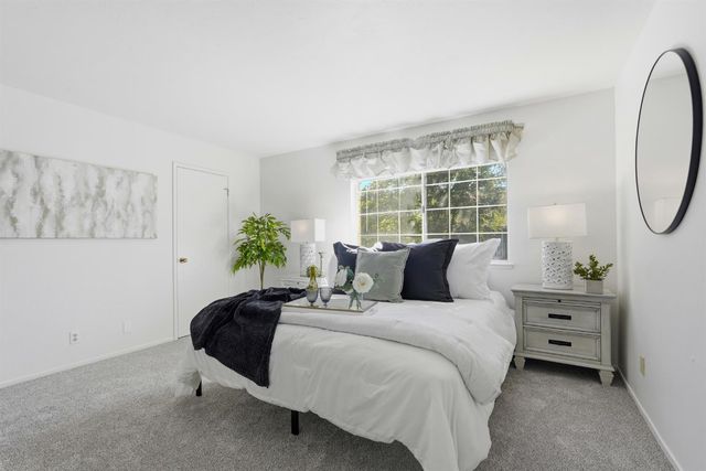 4010 Knoll Top Ct, Carmichael, CA 95608