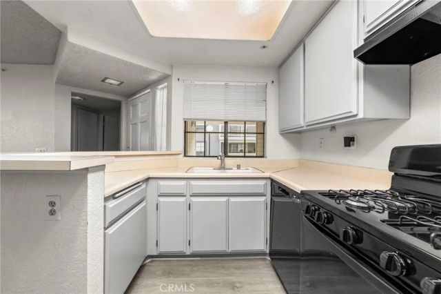 202 Evergreen Court, Azusa, CA 91702