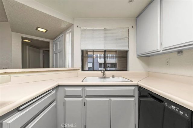 202 Evergreen Court, Azusa, CA 91702