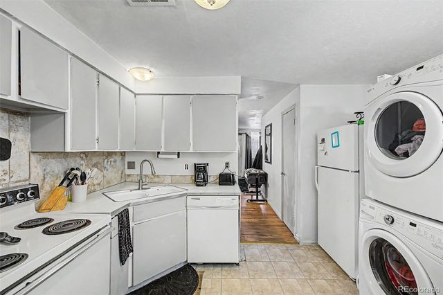 6550 W 14th Avenue 3, Lakewood, CO 80214