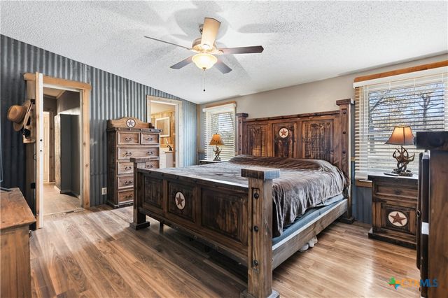 470 Lyon Road, Seguin, TX 78155