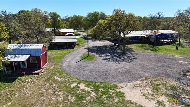 470 Lyon Road, Seguin, TX 78155